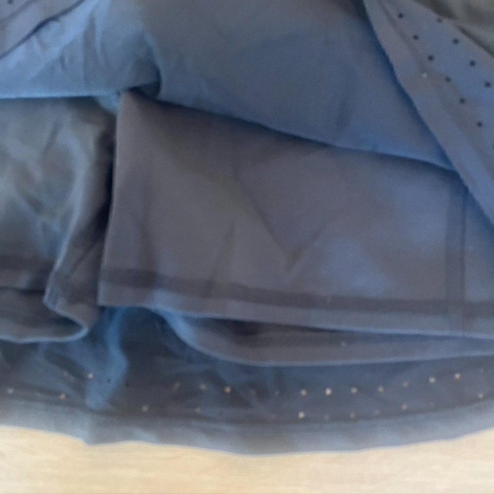 Athleta Stealth Trucool Skort in Black Tennis skirt Medium - Picture 4 of 9